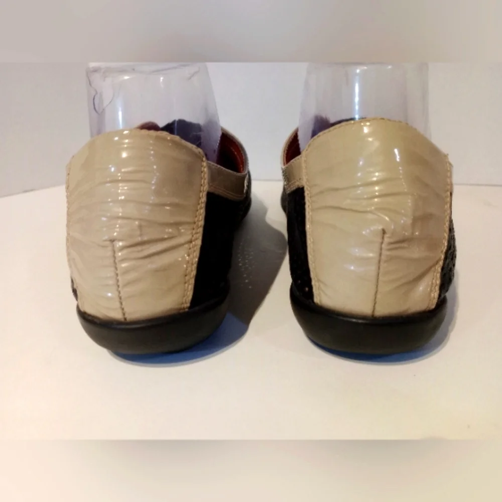 WONDERS ”MÁS AMOR POR FAVOR” PERFORATED LEATHER‎ FLATS Sz. 11 -11.5